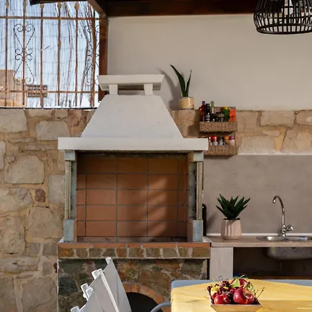 Sophia-villa Elpis Villa *