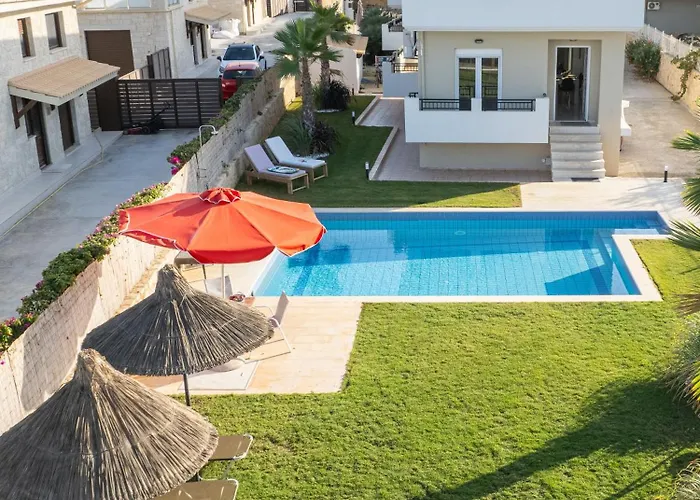 Sophia-villa Elpis Villa *