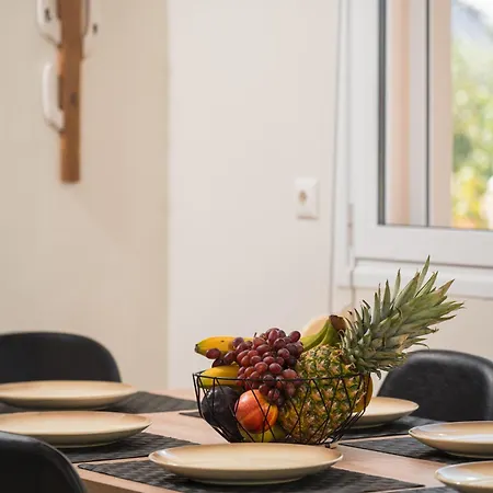 Sophia-villa Elpis *